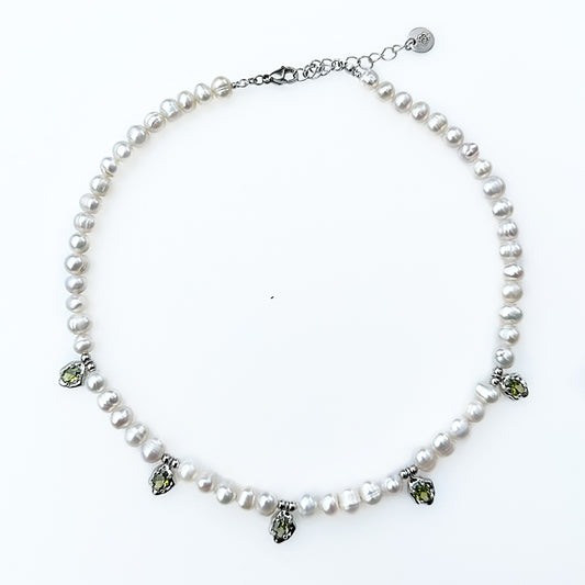 Albina Pearl Choker Zirconia