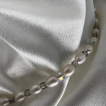 Aurora Choker Pearl and Crystal