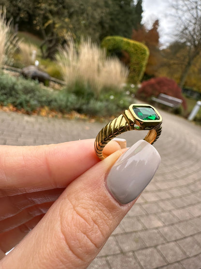 Small Green Zirconia Ring 18K Gold Plated