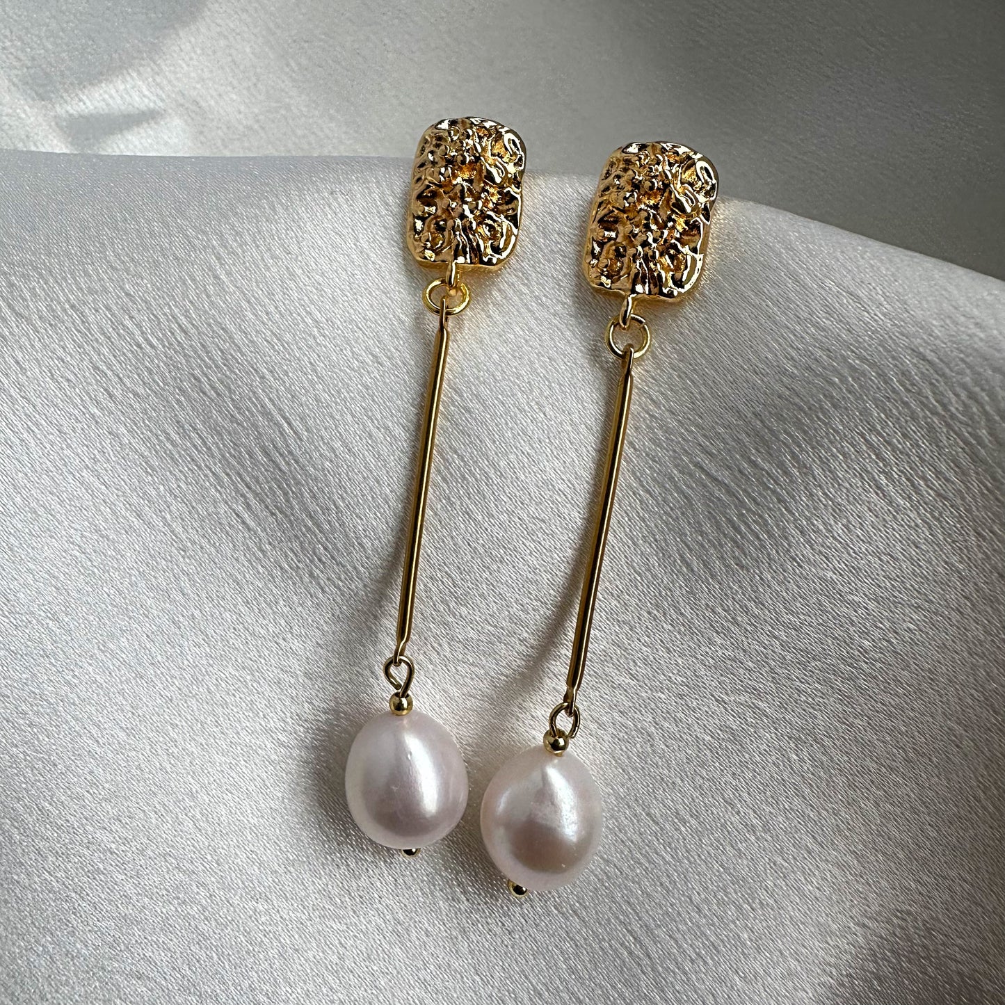 Freshwater Pearl Drop 18K Gold